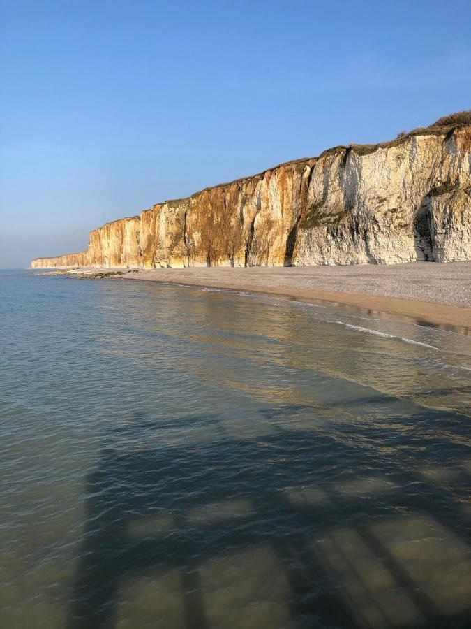 Joli Studio Meuble Proche De La Plage Veules-les-Roses Bagian luar foto